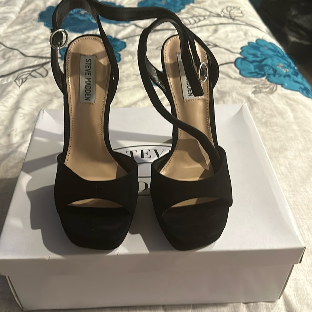 Black LUV SUEDE Steve Madden Heels